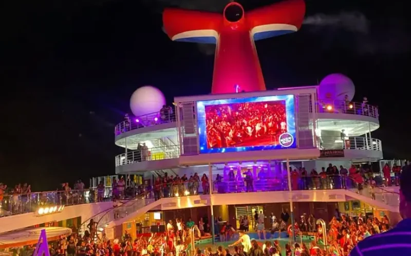 cruise image